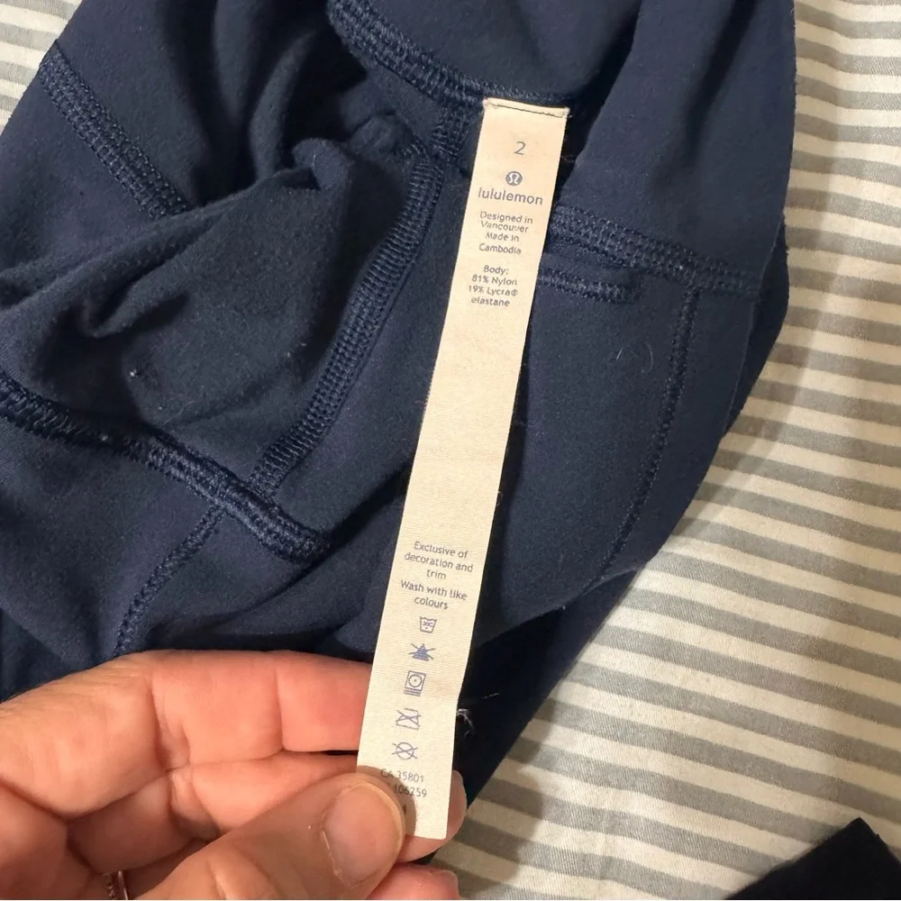 Lululemon Align Pant II *25" - wear on behind - Picture 5 of 8